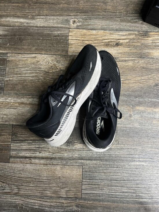 Brooks Shoes - Brooks Adrenaline GTS 23 Running Shoes Black/White, Size 12